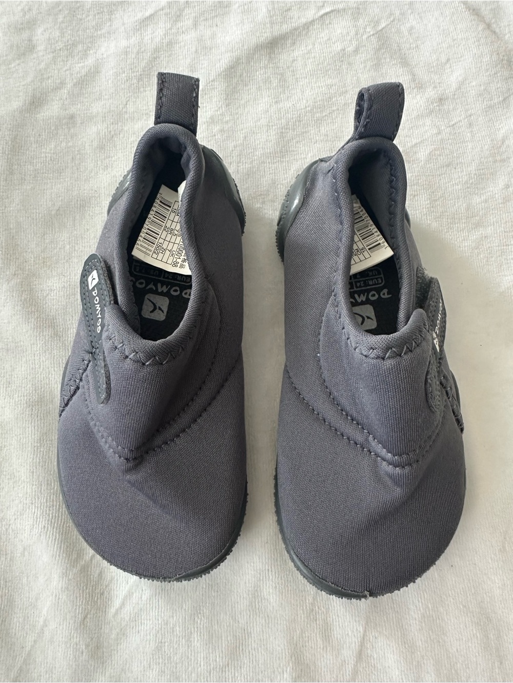 Kids Water Shoes in Charcoal Gray — Easy On/Off Pool Shoes